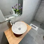 Lopez 아파트 *
